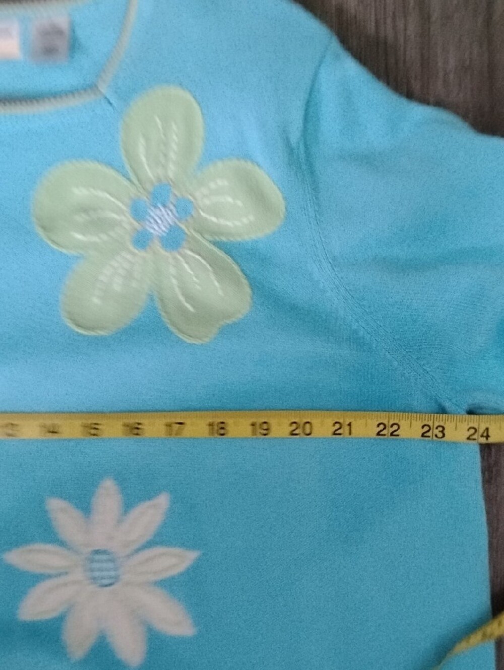 Alfred Dunner Turquoise Floral Appliqué Short Sleeve Top - Picture 7 of 12